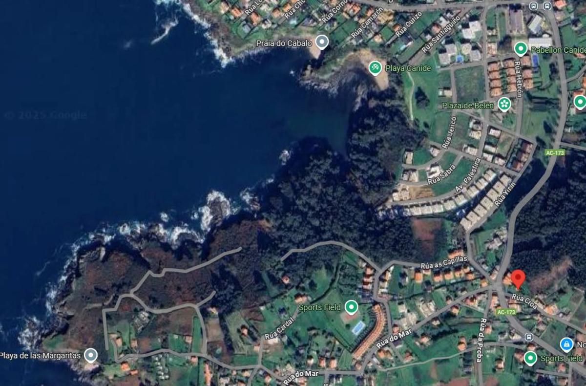 Działka na sprzedaż w Oleiros, A Coruña photo 2