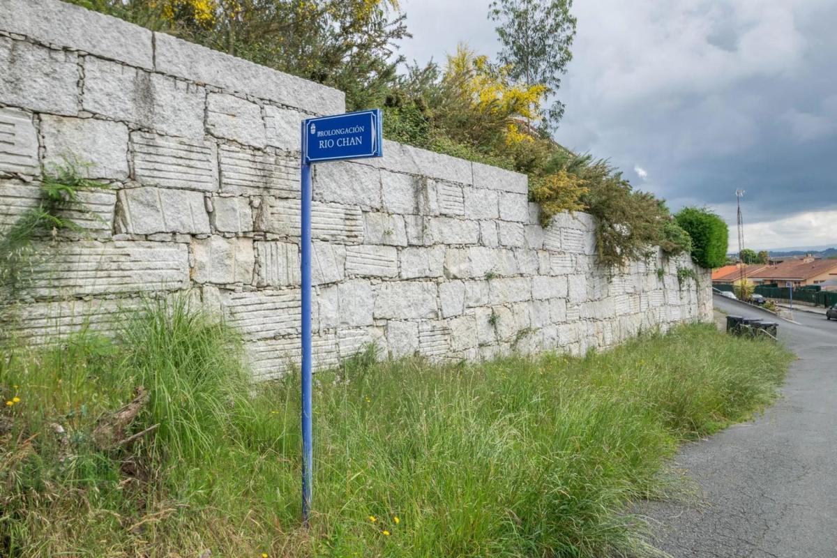 Terreno en venta en Culleredo, A Coruña photo 5