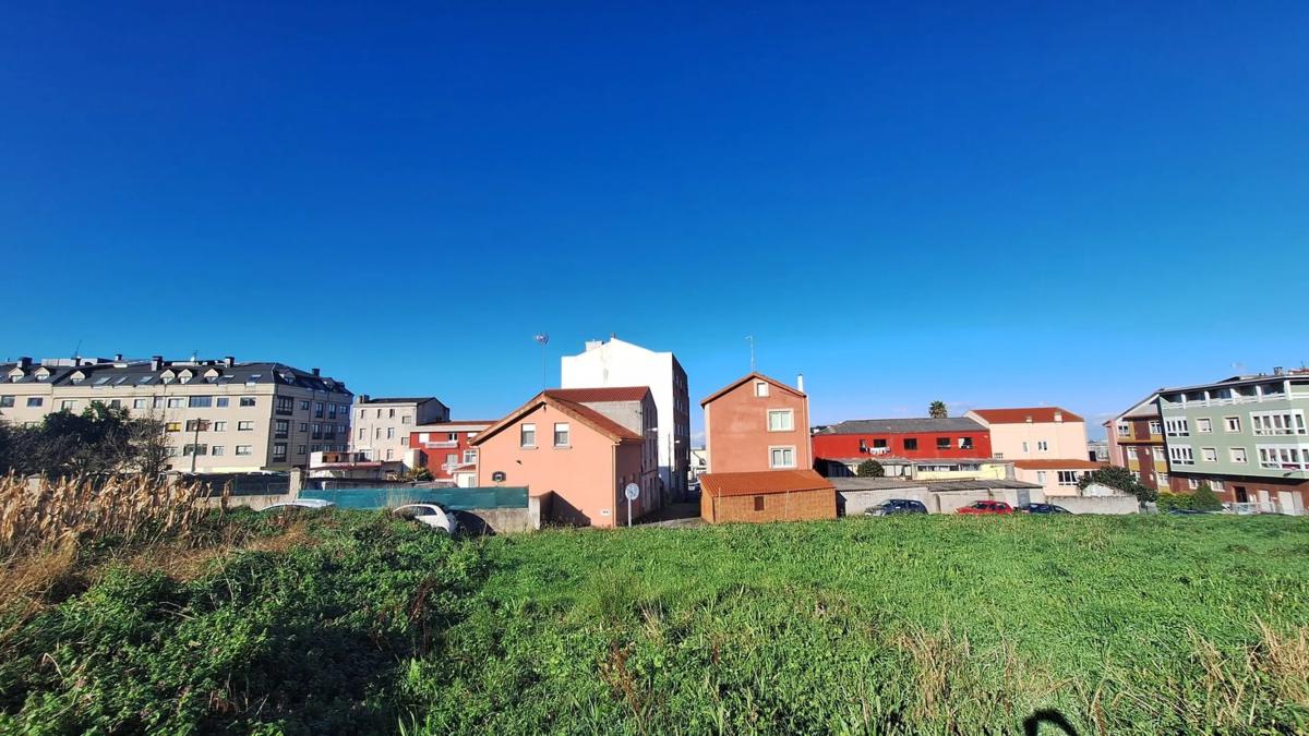 Działka na sprzedaż w Arteixo, A Coruña photo 2