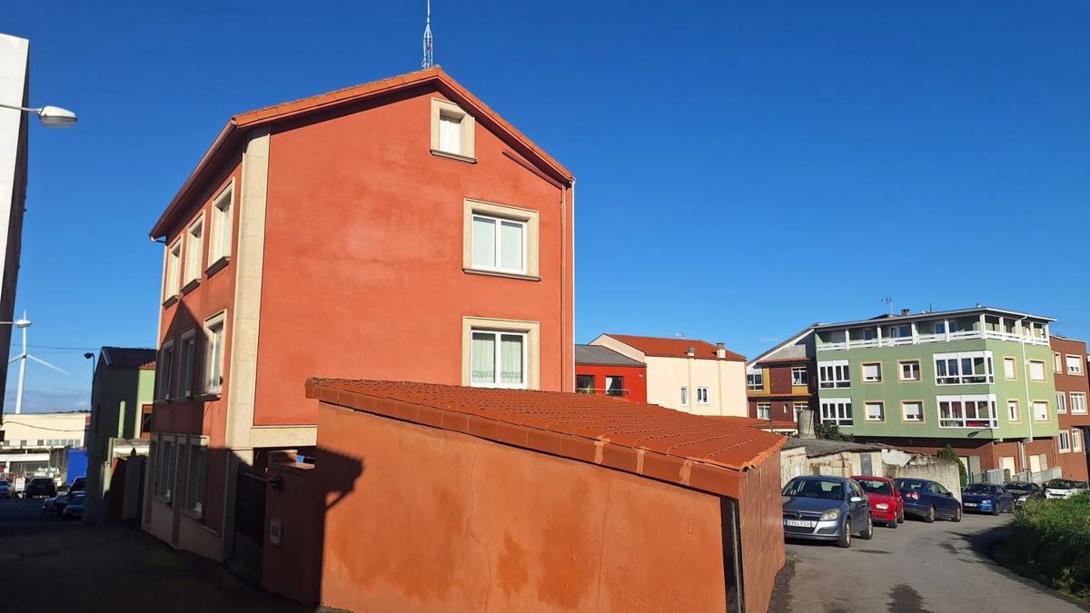 Działka na sprzedaż w Arteixo, A Coruña photo 3