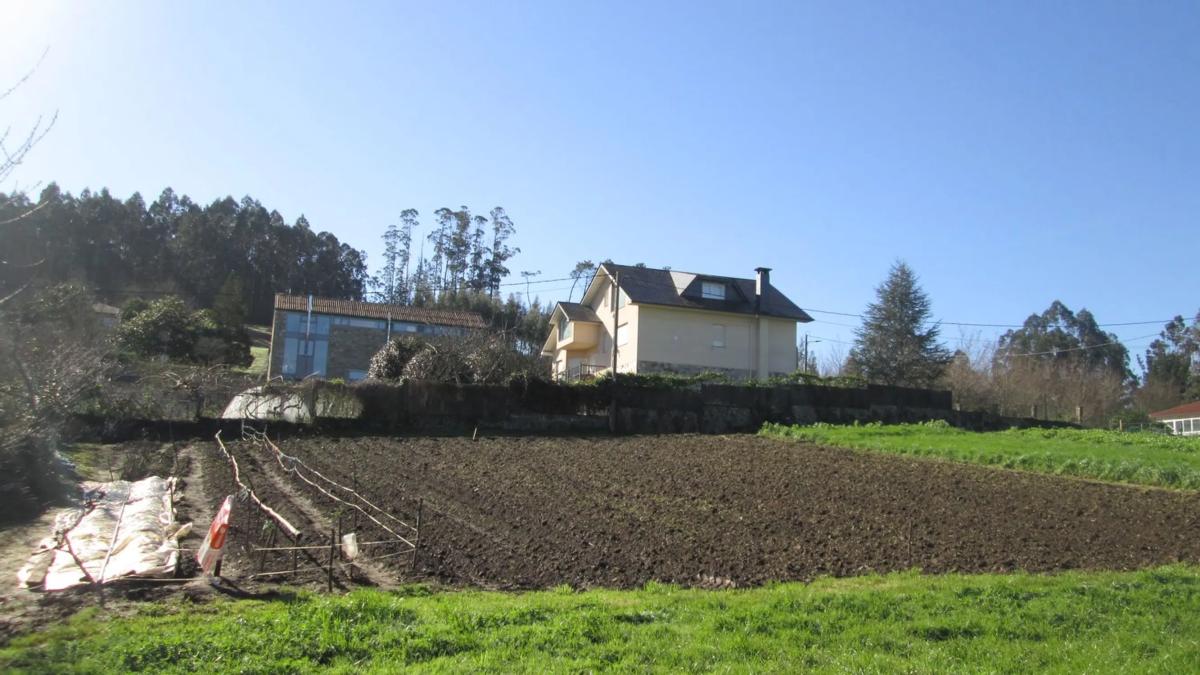 Участок земли на продажу в Бергондо, Ла-Коруня photo 3
