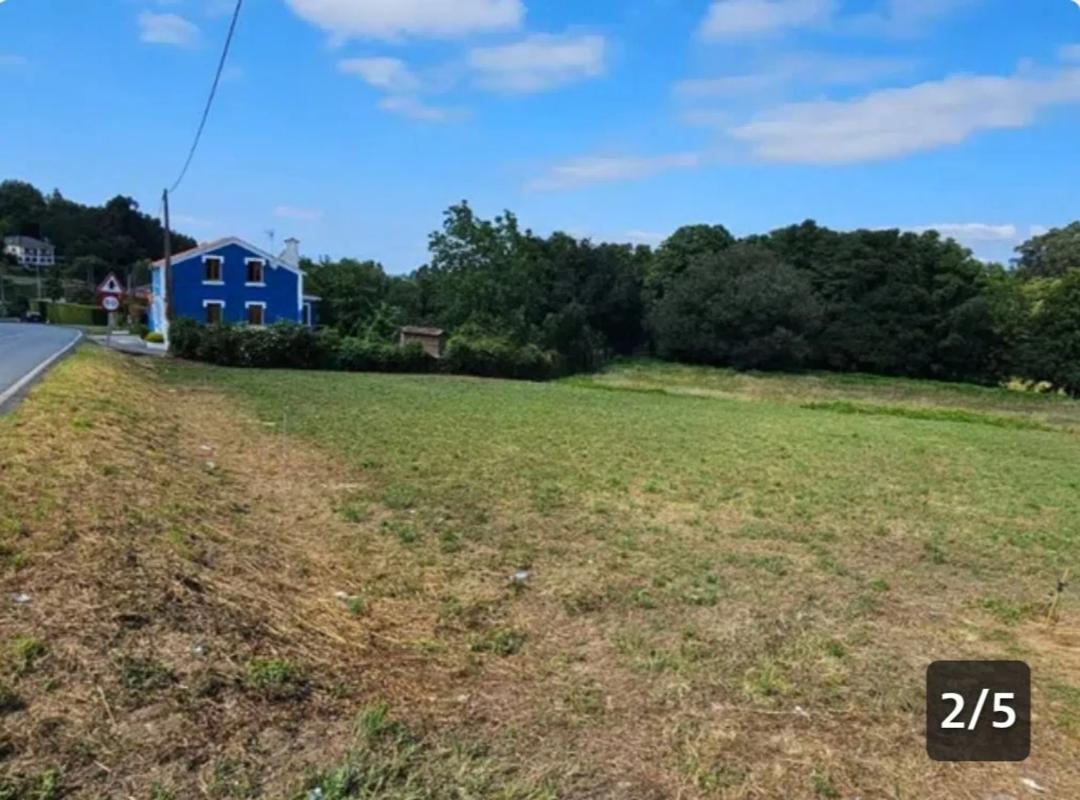 Terreno en venta en Bergondo, A Coruña photo 2