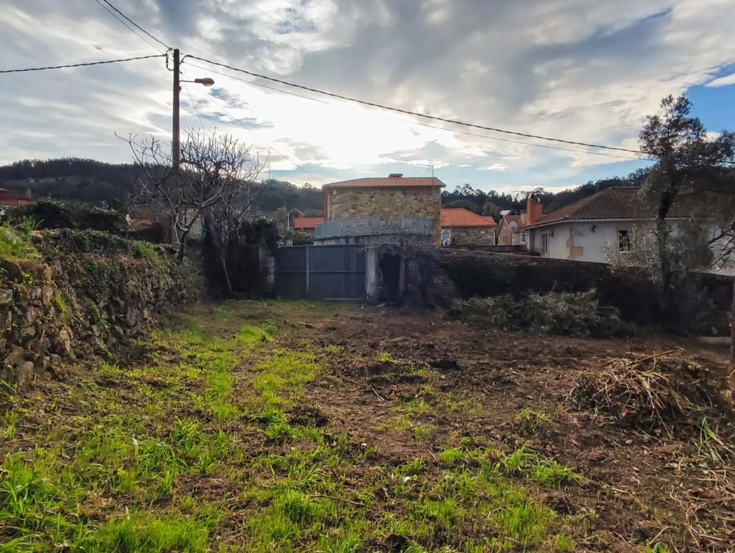 Działka na sprzedaż w Arteixo, A Coruña photo 3