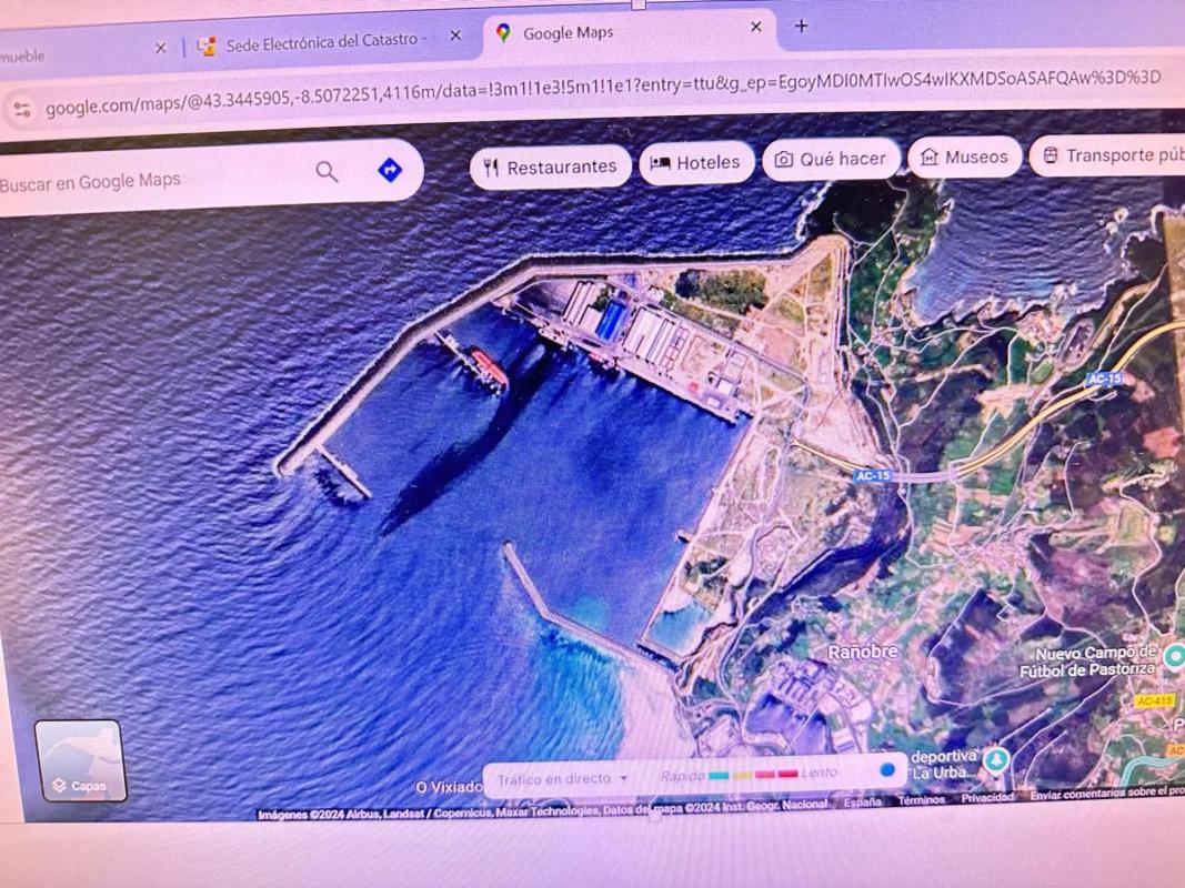Działka na sprzedaż w Arteixo, A Coruña photo 1