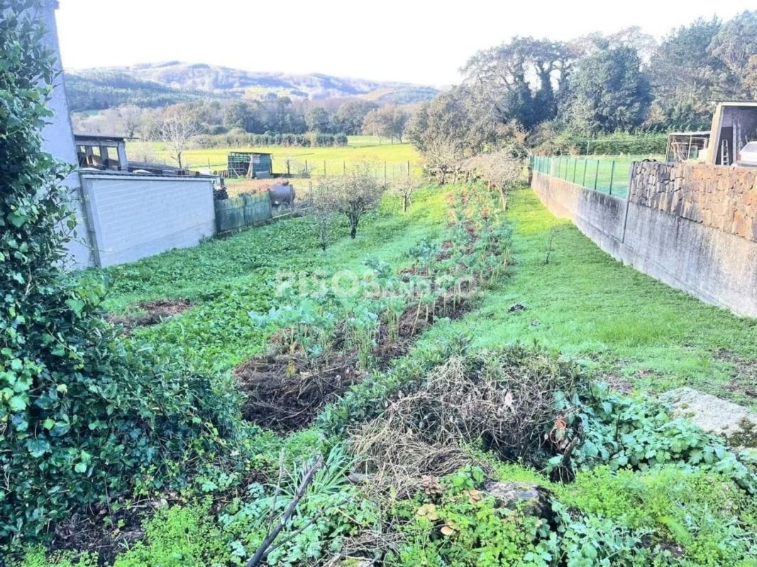 Terreno en venta en Culleredo, A Coruña photo 2