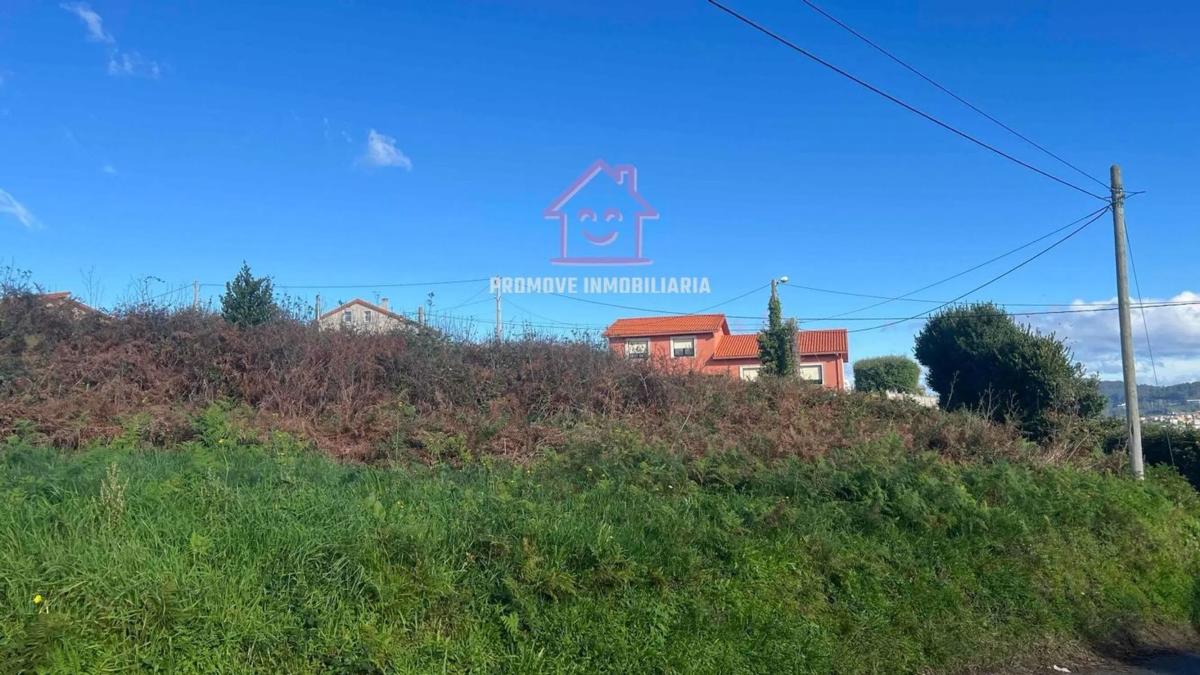 Terreno en venta en Arteixo, A Coruña photo 1