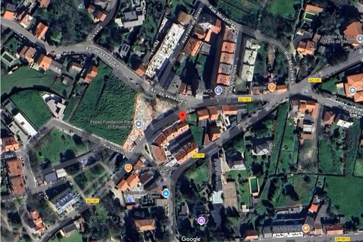 Terreno en venta en Oleiros, A Coruña photo 4