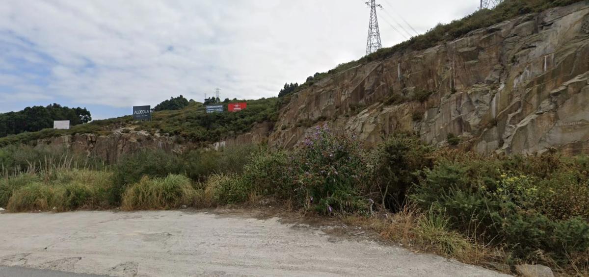 Terreno en venta en A Coruña, A Coruña photo 3
