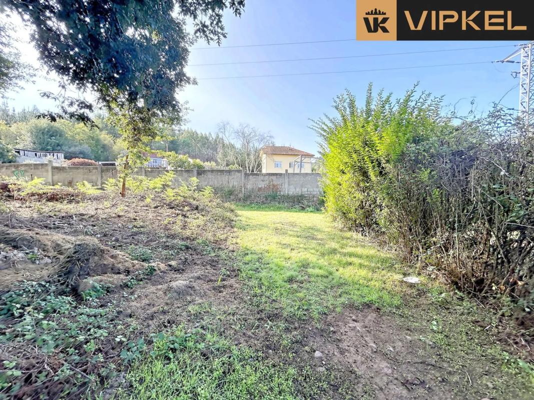 Terreno en venta en Cambre, A Coruña photo 3