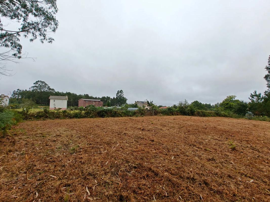 Terreno en venta en Abegondo, A Coruña photo 2
