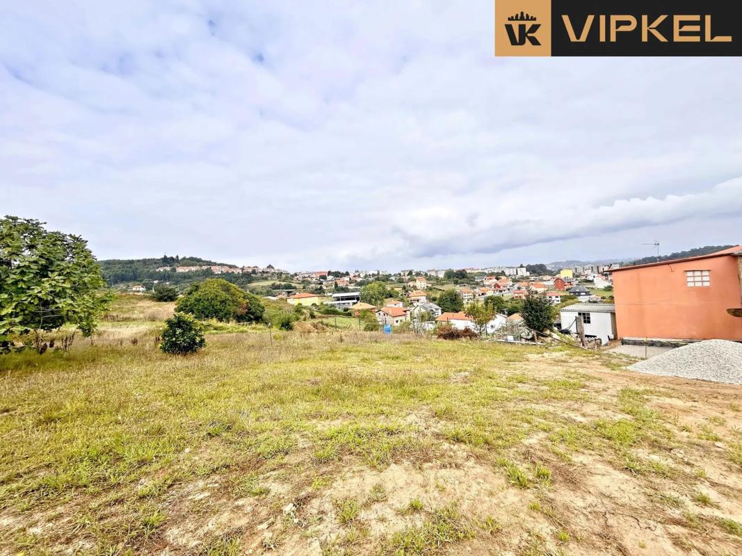 Terreno en venta en Culleredo, A Coruña photo 2