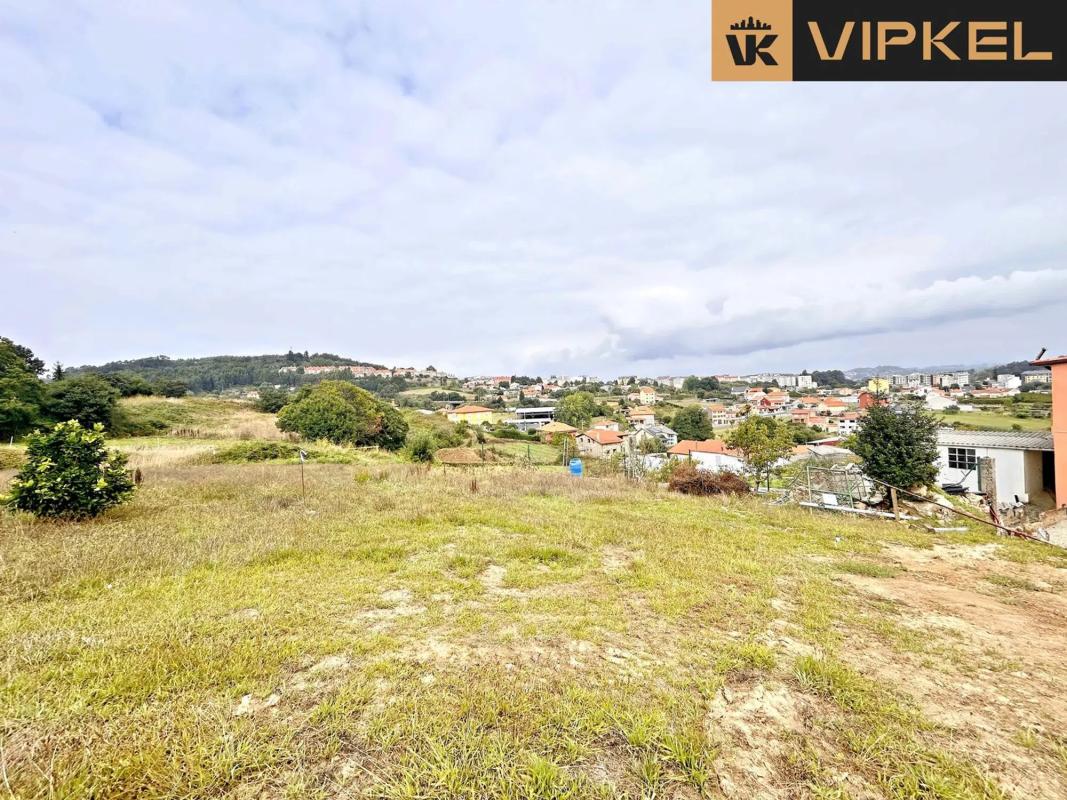 Terreno en venta en Culleredo, A Coruña photo 3