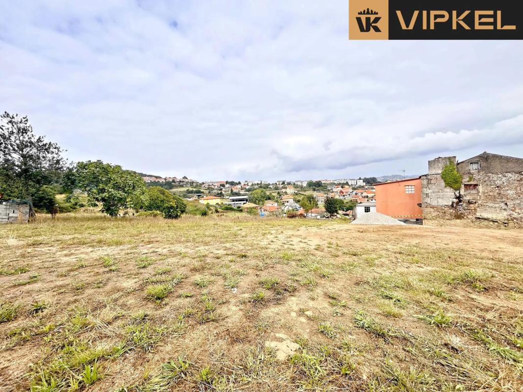Terreno en venta en Culleredo, A Coruña photo 4