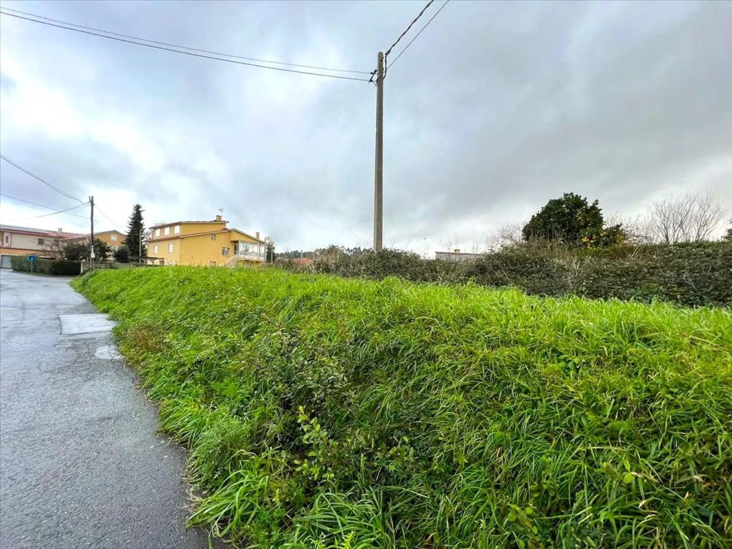 Terreno en venta en Oleiros, A Coruña photo 4