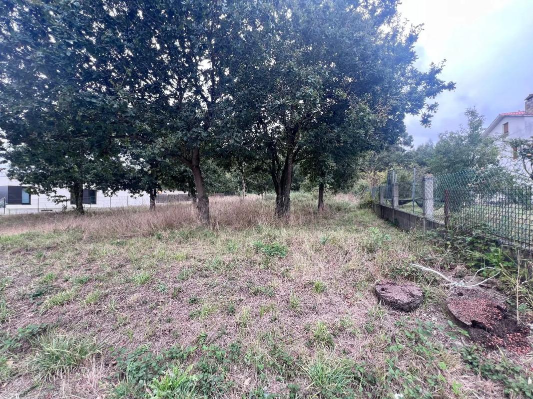 Terreno en venta en Oleiros, A Coruña photo 4