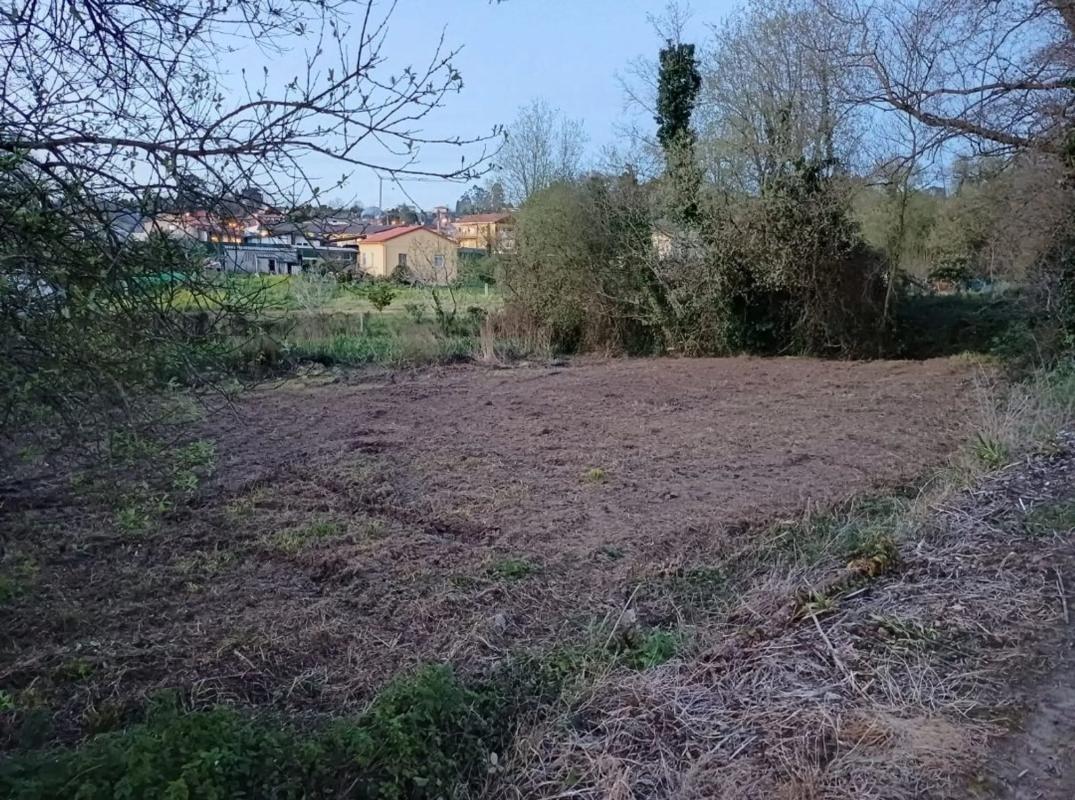 Terreno en venta en Oleiros, A Coruña photo 1