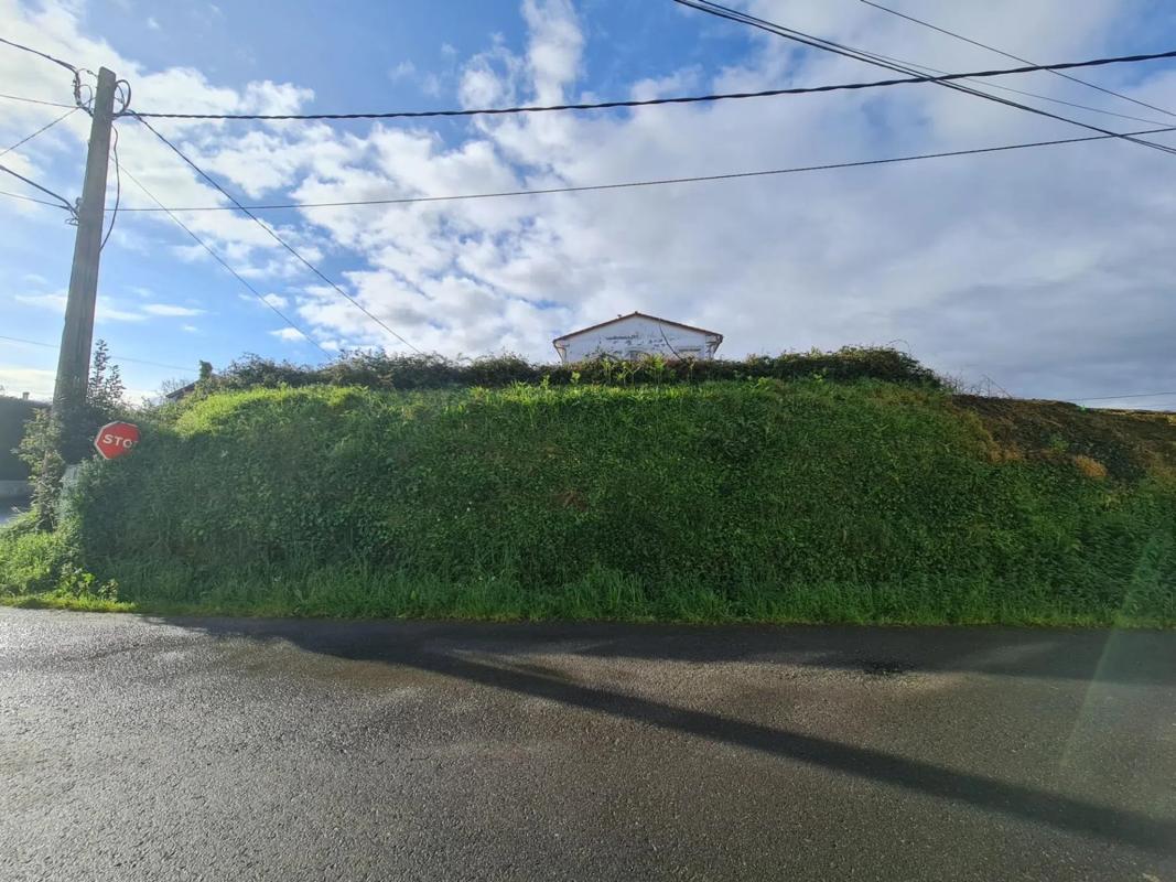 Terreno en venta en Oleiros, A Coruña photo 3