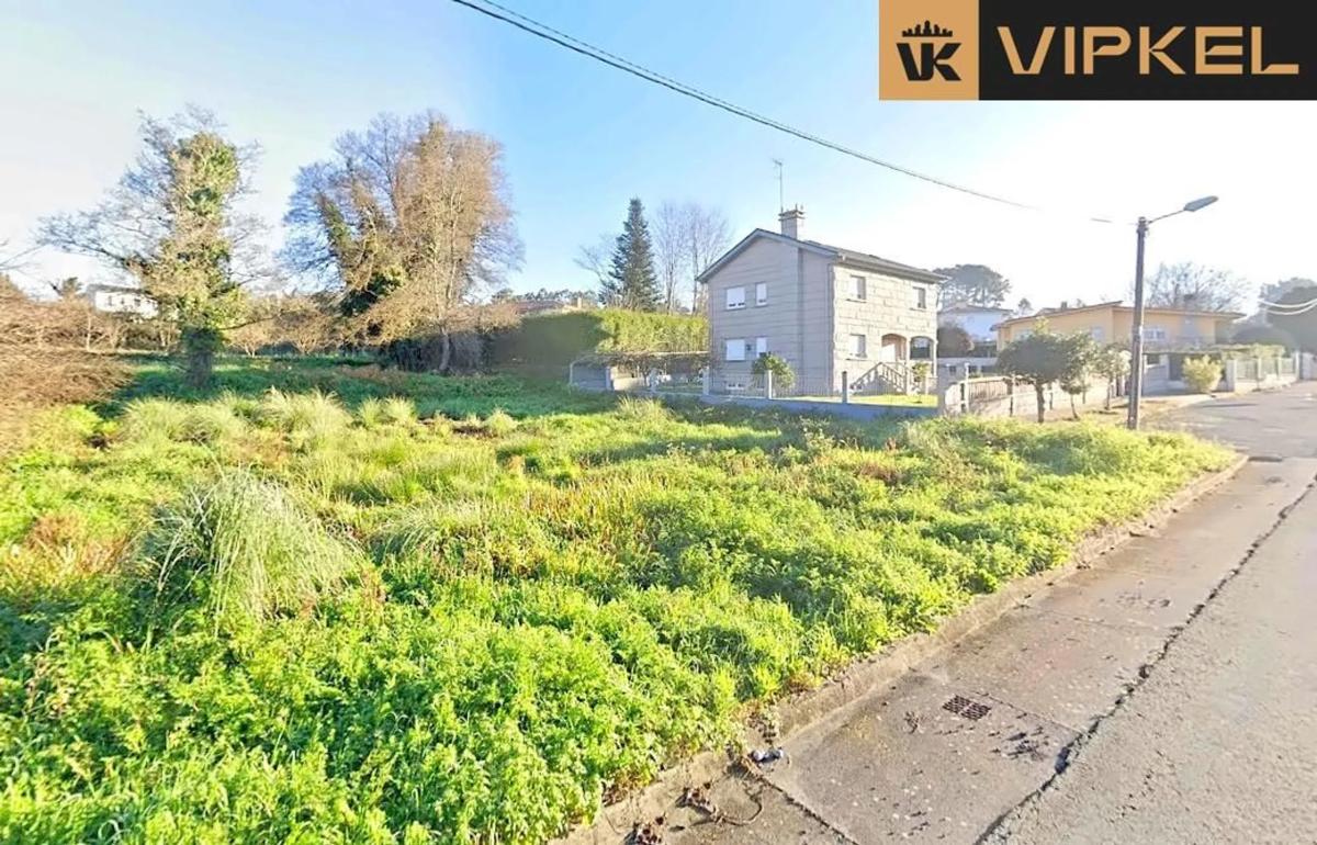 Terreno en venta en Oleiros, A Coruña photo 2