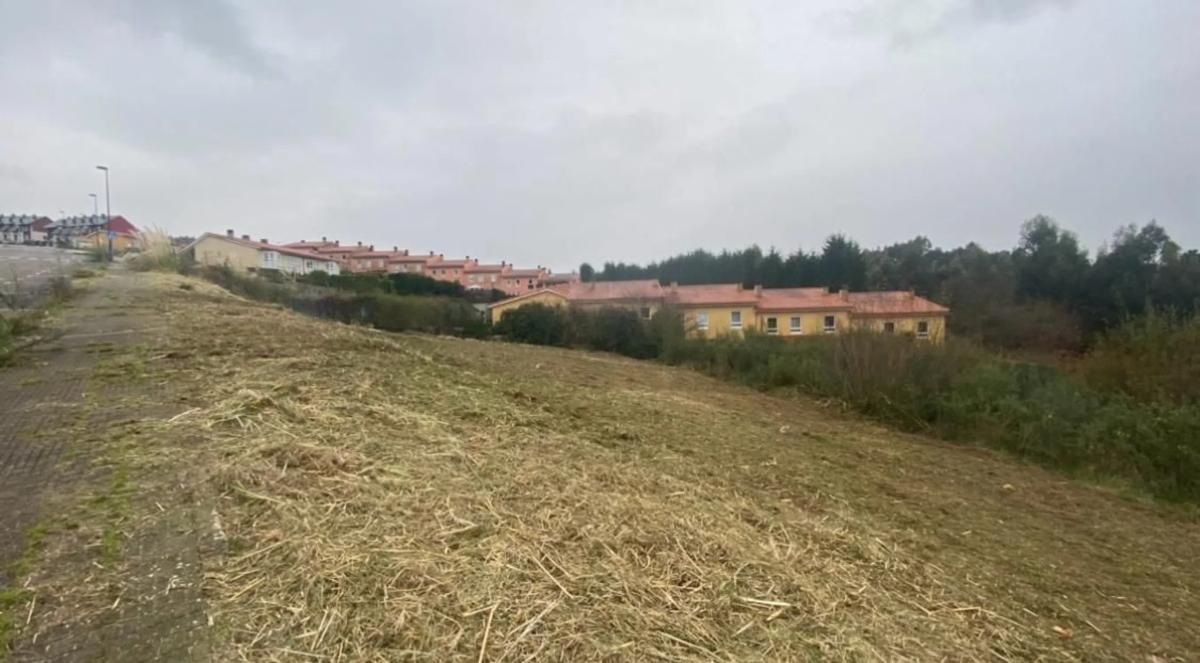 Terreno en venta en Culleredo, A Coruña photo 5