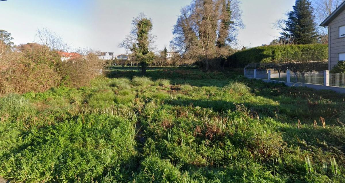 Terreno en venta en Oleiros, A Coruña photo 1