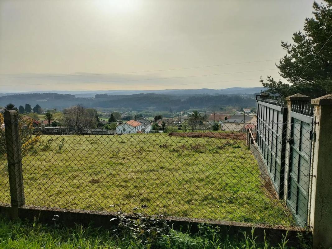 Terreno en venta en Abegondo, A Coruña photo 2