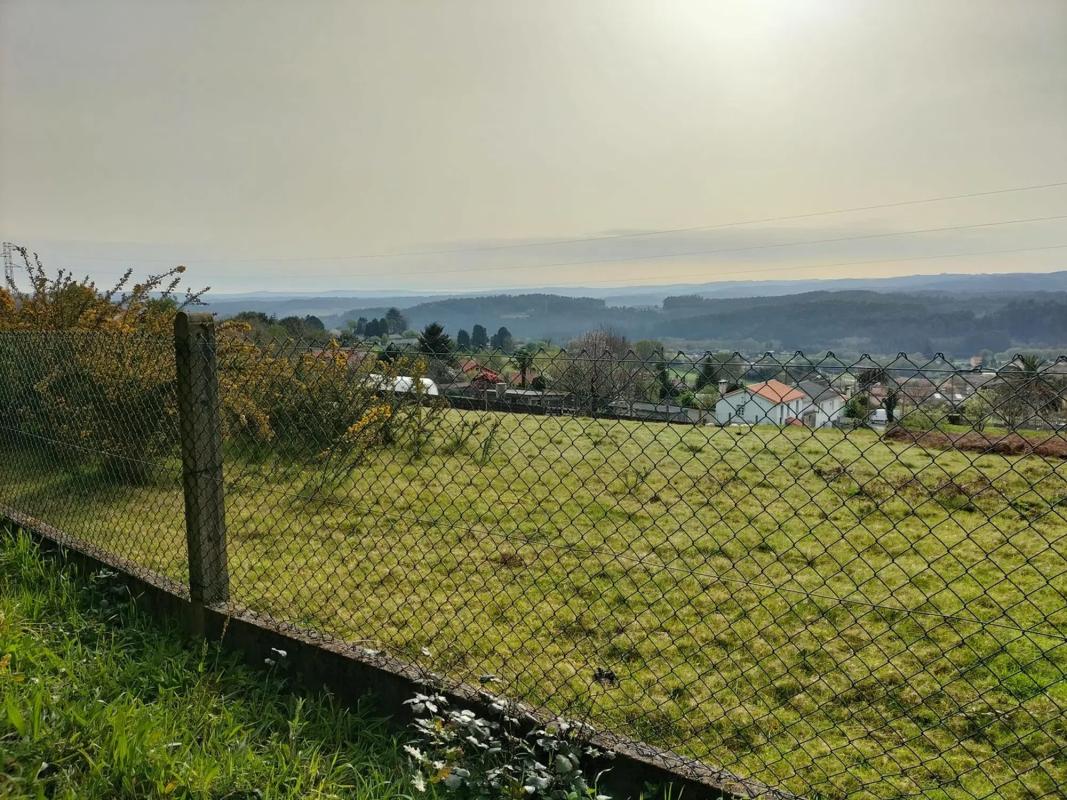 Terreno en venta en Abegondo, A Coruña photo 3