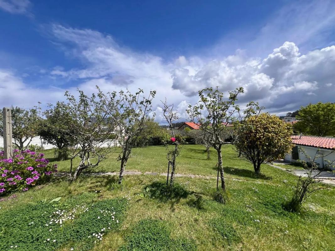 Terreno en venta en Oleiros, A Coruña photo 3