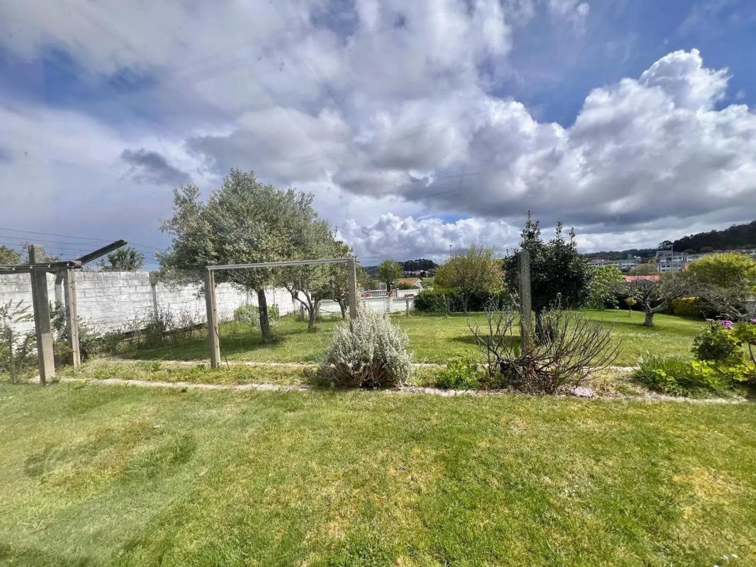 Terreno en venta en Oleiros, A Coruña photo 4