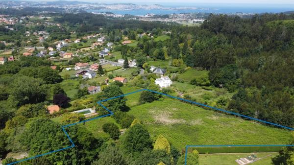 Terreno en camino Perouteiro, 3 photo 1