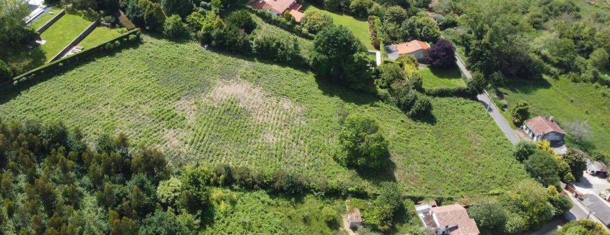 Terreno en venta en Oleiros, A Coruña photo 4