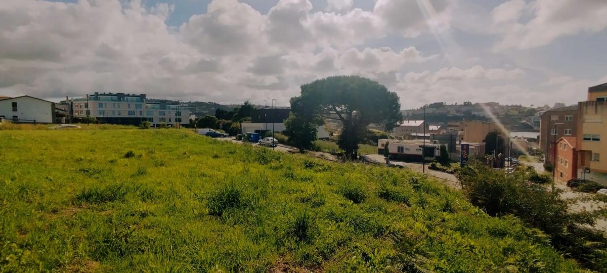 Terreno en venta en Oleiros, A Coruña photo 4