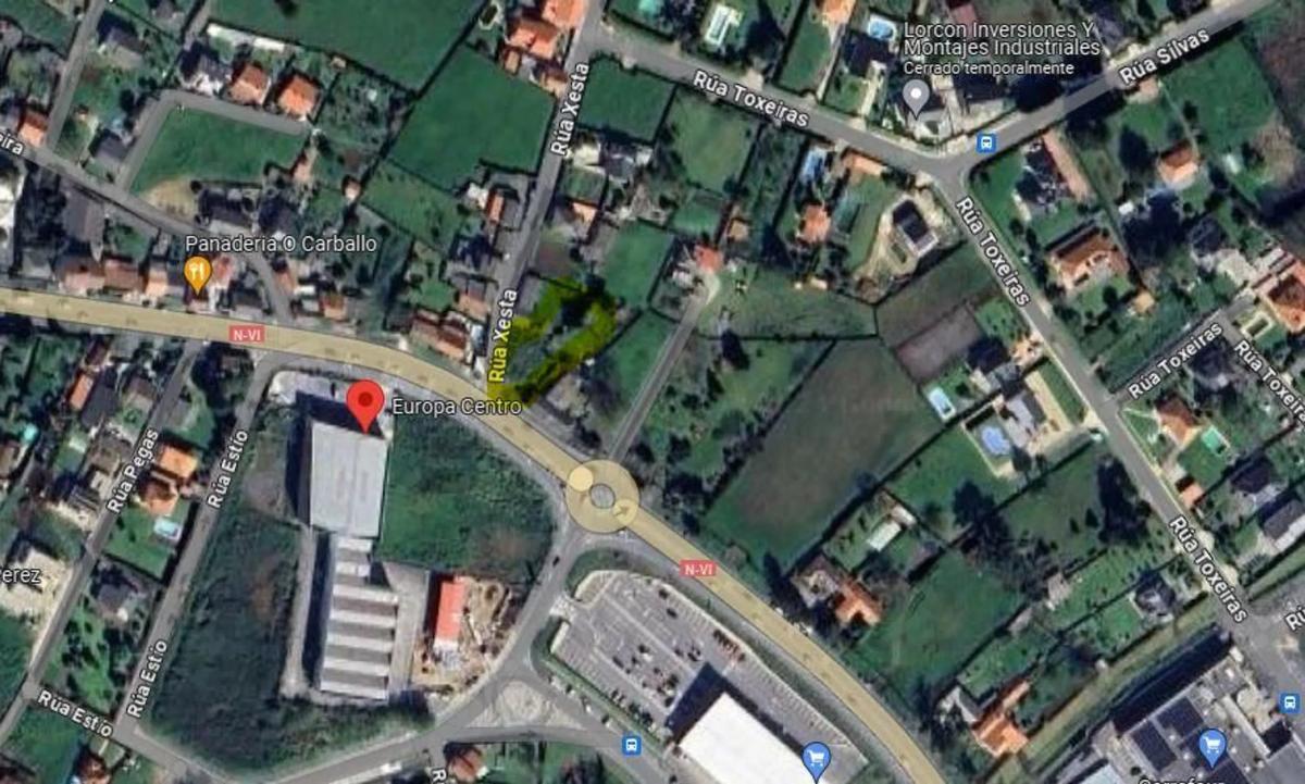 Terreno en venta en Oleiros, A Coruña photo 2
