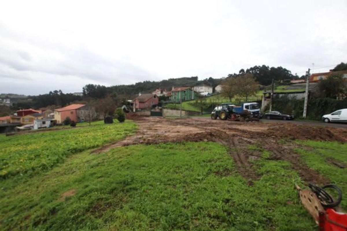 Terreno en venta en Culleredo, A Coruña photo 3