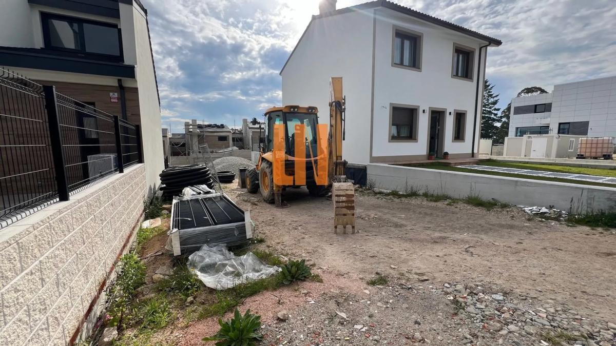 Land for sale in Culleredo, A Coruña photo 3