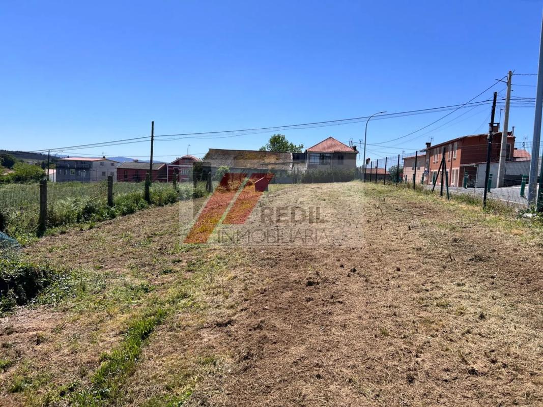 Terreno en venta en Bergondo, A Coruña photo 3