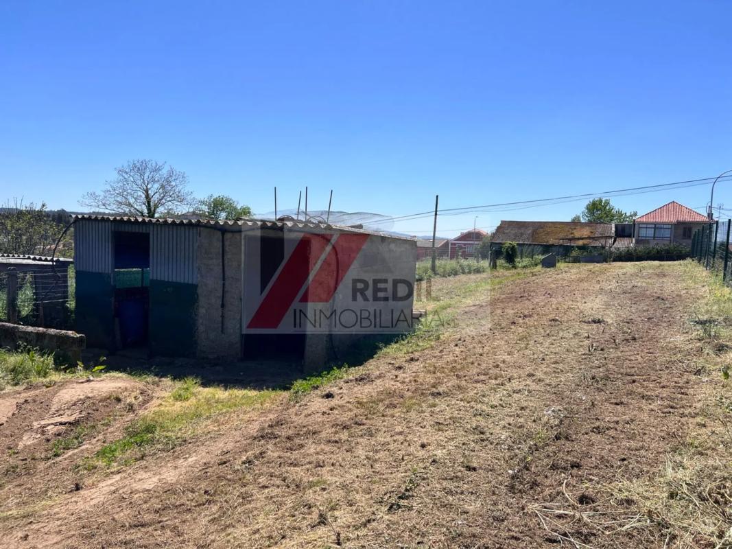 Terreno en venta en Bergondo, A Coruña photo 4