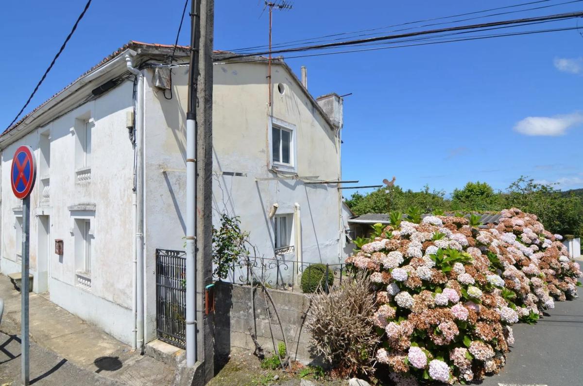 Land for sale in Oleiros, A Coruña photo 2