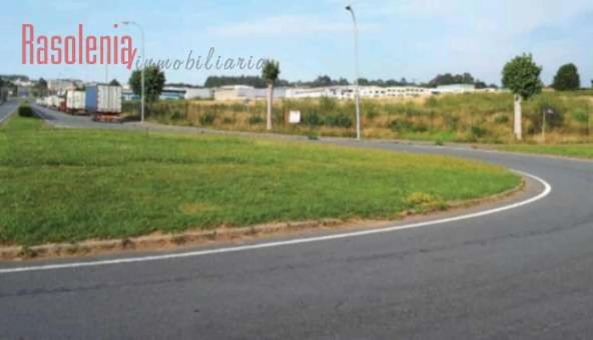 Terreno en venta en Cambre, A Coruña photo 5