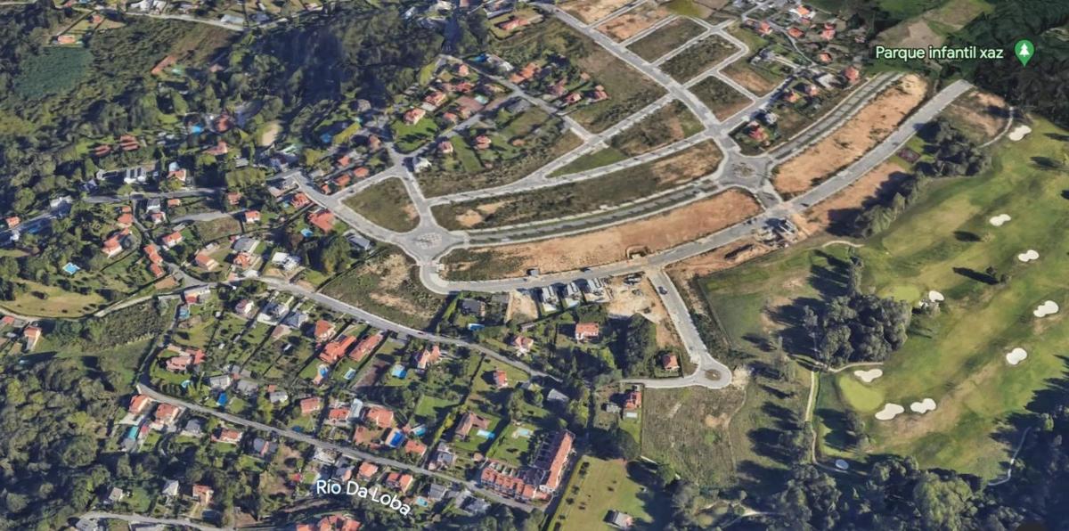 Terreno en venta en Oleiros, A Coruña photo 3