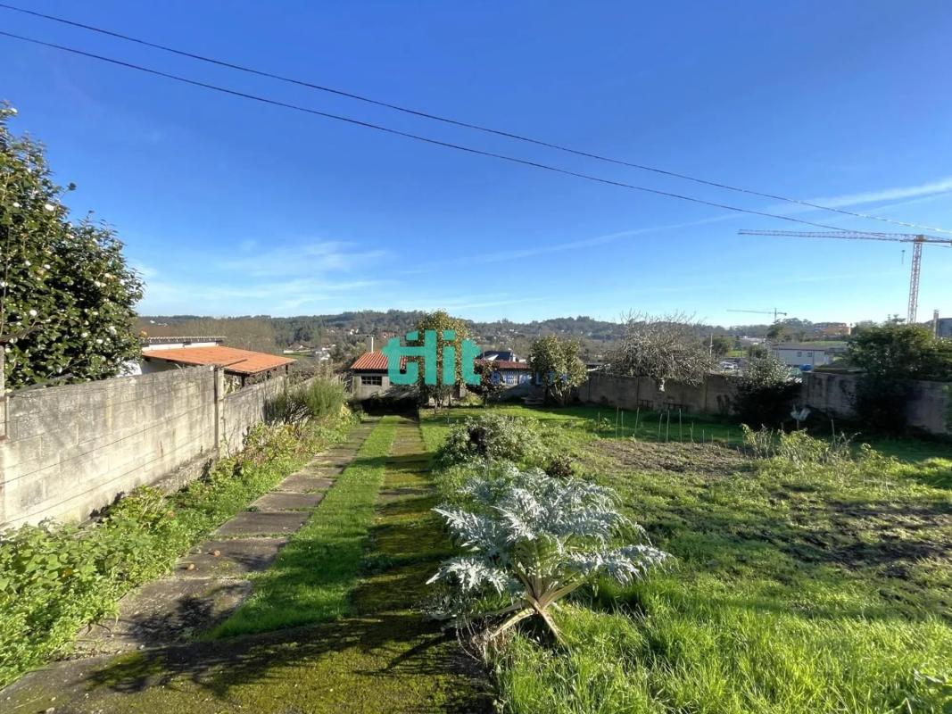 Land for sale in Oleiros, A Coruña photo 1