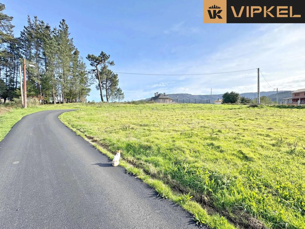 Terreno en venta en Culleredo, A Coruña photo 3