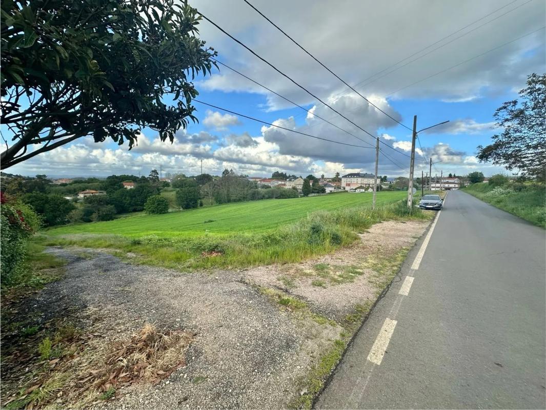 Działka na sprzedaż w Abegondo, A Coruña photo 2