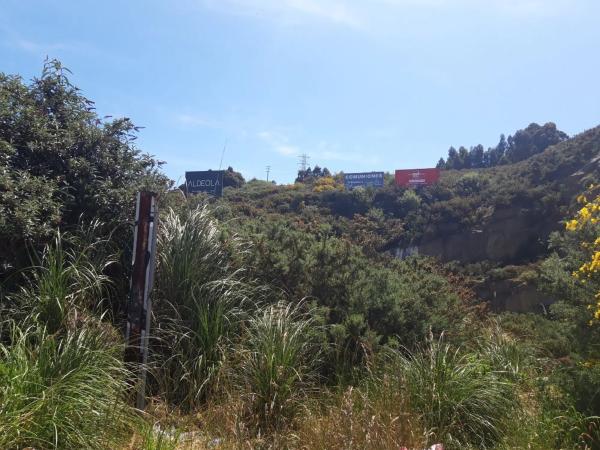 Terreno en avenida de Arteixo thumbnail 2