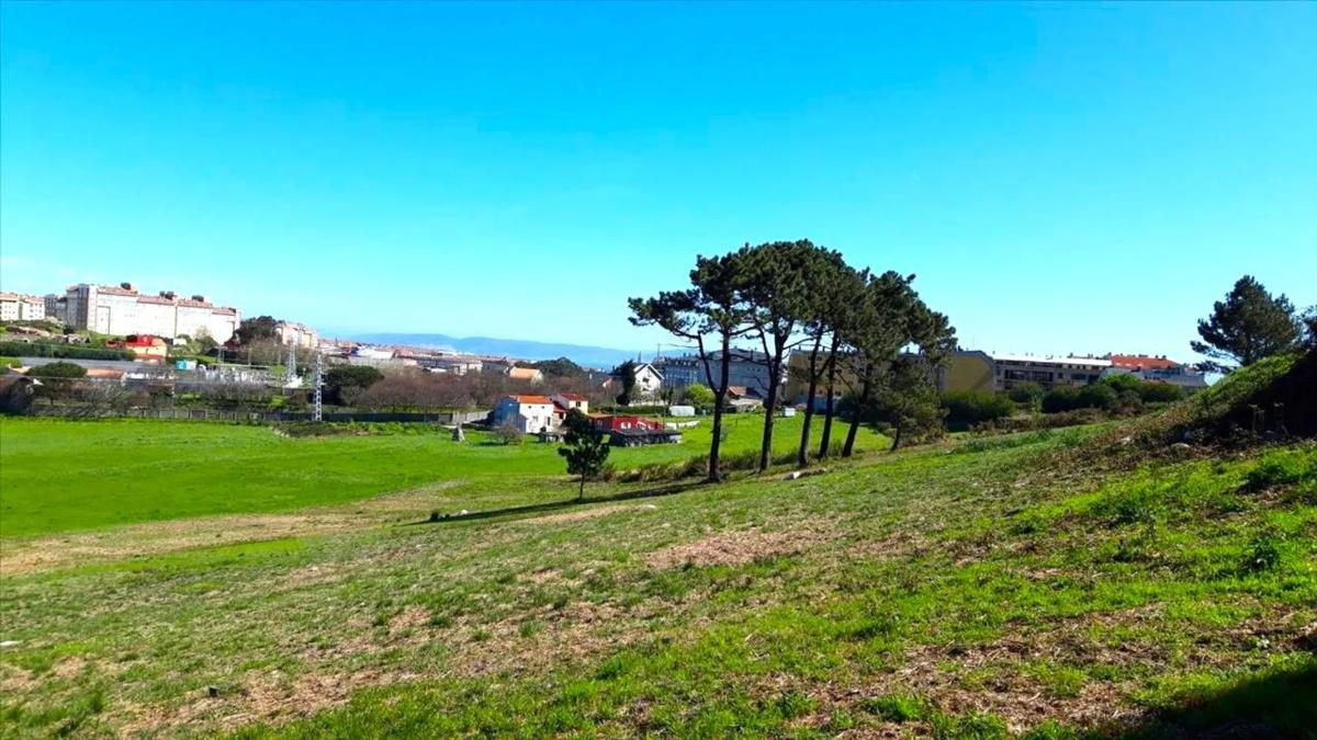 Terreno en venta en A Coruña, A Coruña photo 3