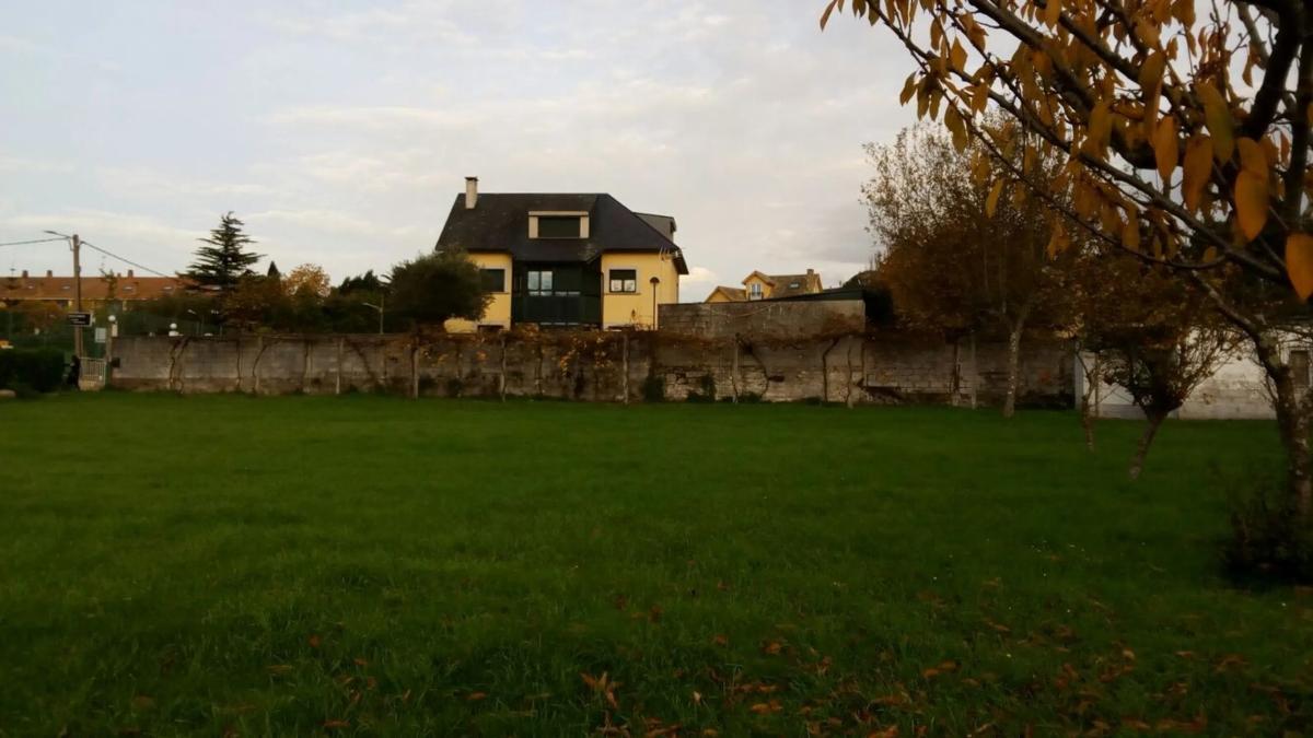 Terreno en venta en Oleiros, A Coruña photo 4