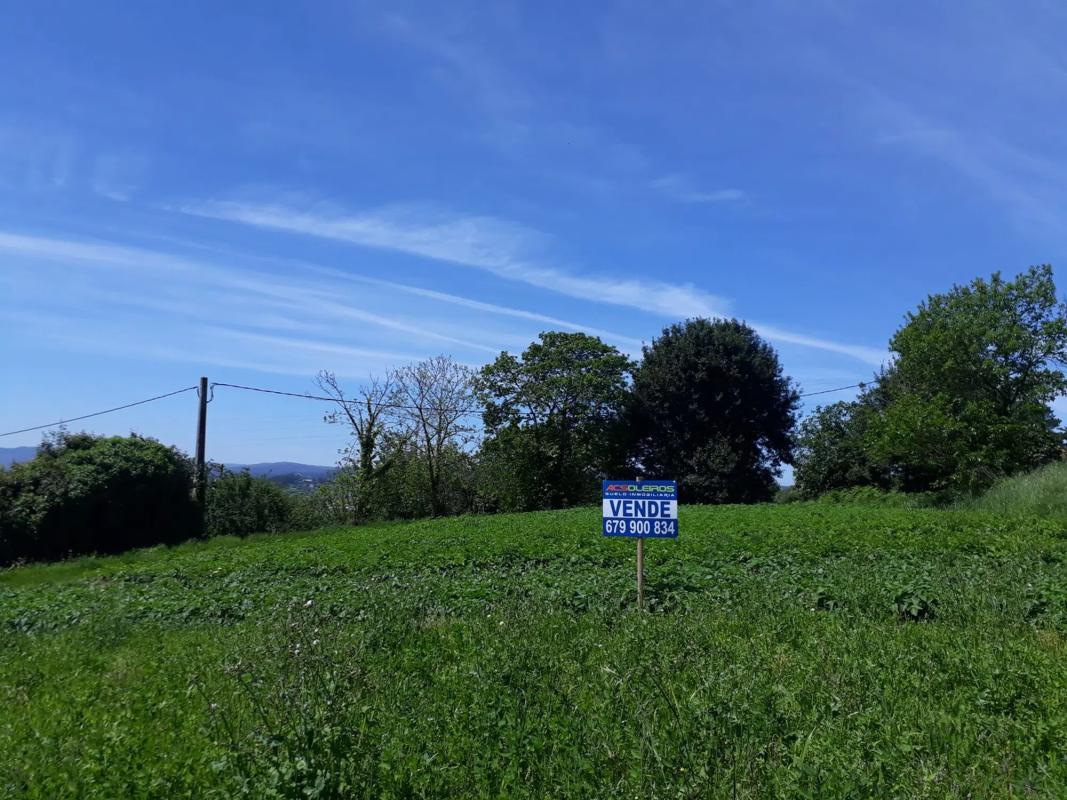 Terreno en venta en Oleiros, A Coruña photo 3