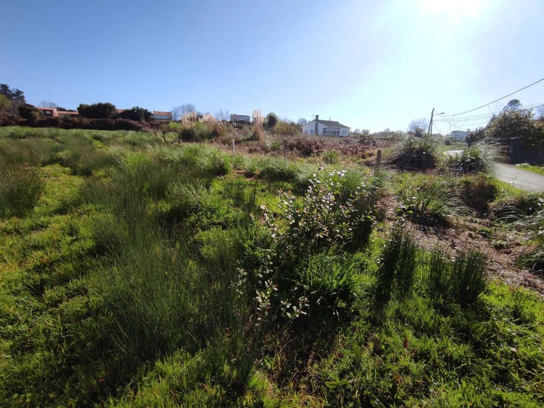 Terreno en venta en Oleiros, A Coruña photo 4