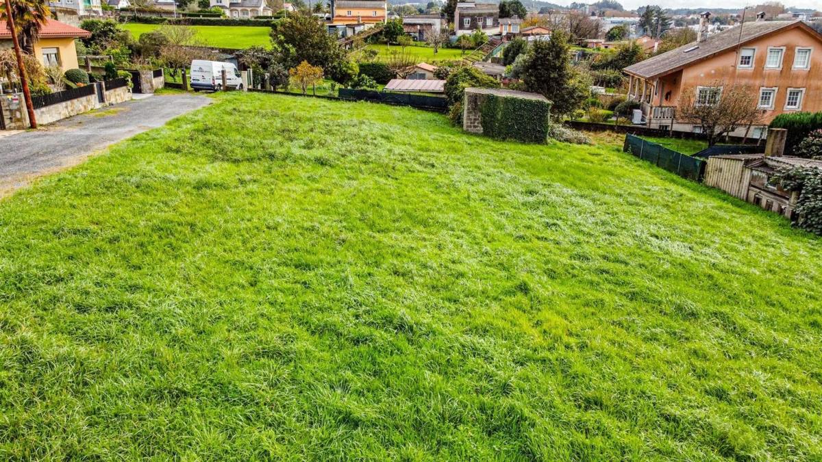 Terreno en venta en Oleiros, A Coruña photo 5
