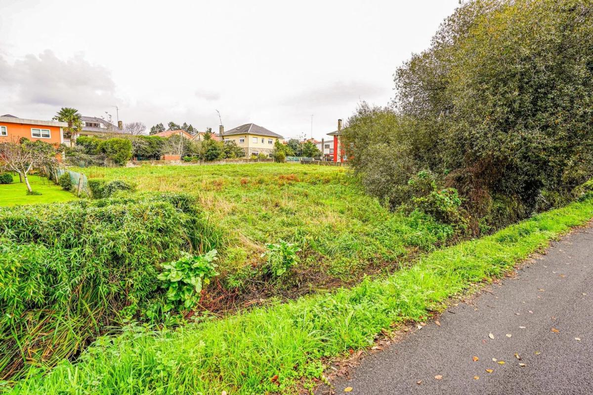Terreno en venta en Oleiros, A Coruña photo 5