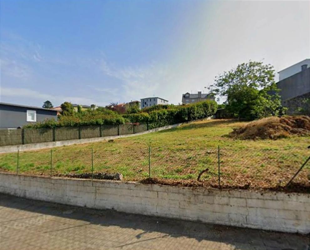 Terreno en venta en Oleiros, A Coruña photo 2